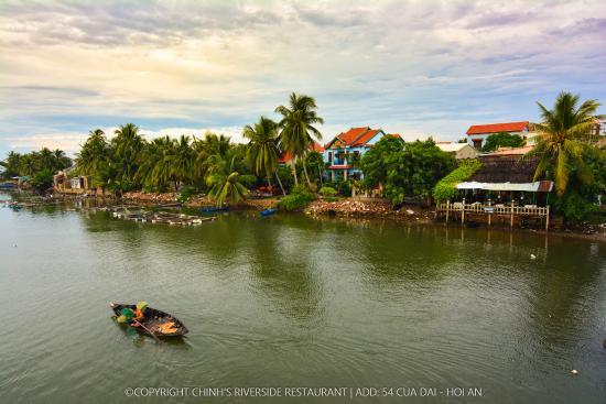 Chinh's Riverside Restaurant